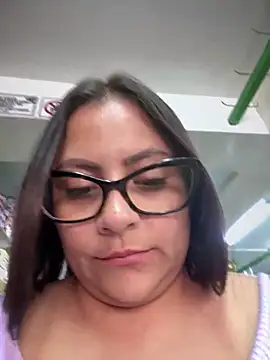 Snapshot of Sol_biglips chatting on December 28, 2024, 4:30 pm Sol biglips online show from December 28, 2024, 4:30 pm