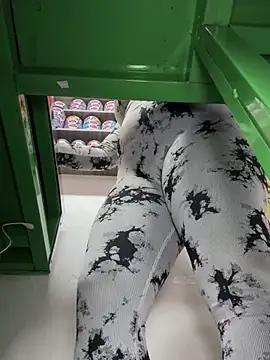 Snapshot of Sol_biglips chatting on January 11, 2025, 7:16 pm Sol biglips online show from January 11, 2025, 7:16 pm