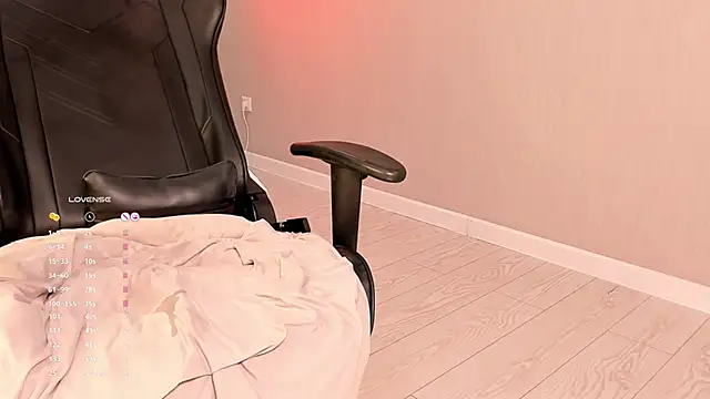 aya shy online show from March 18, 2025, 1:20 pm