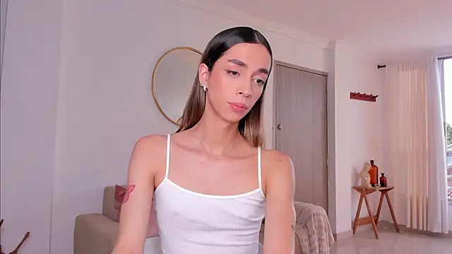 Emmavr online show from February 13, 2025, 8:45 pm