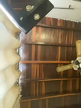 Snapshot of tom_thick chatting on December 18, 2024, 6:14 pm tom thick online show from December 18, 2024, 6:14 pm