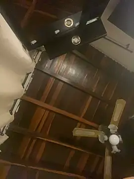 Snapshot of tom_thick chatting on December 23, 2024, 12:03 am tom thick online show from December 23, 2024, 12:03 am