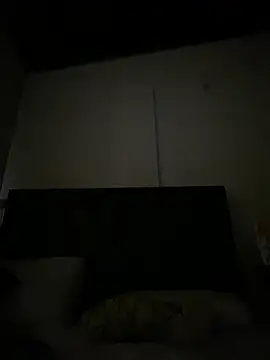 Snapshot of tom_thick chatting on January 21, 2025, 10:30 pm tom thick online show from January 21, 2025, 10:30 pm