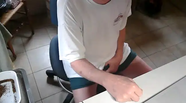 Bramro409 online show from February 10, 2025, 3:42 pm