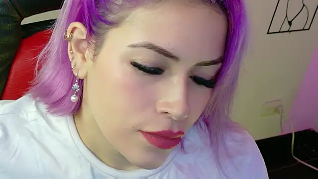Natalia Montoya online show from June 4, 2026, 1:11 am