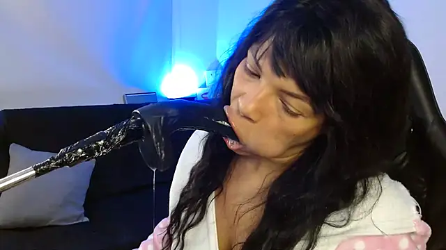 Snapshot of Anabel693 chatting on February 4, 2025, 2:21 pm Anabel693 online show from February 4, 2025, 2:21 pm