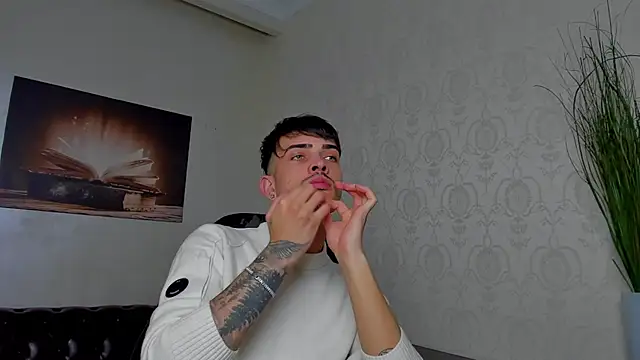 BrandonTate online show from March 18, 2025, 2:26 pm