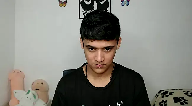 kaiine190 online show from February 19, 2025, 6:33 am