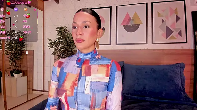 LunaRuso online show from February 11, 2026, 7:41 pm