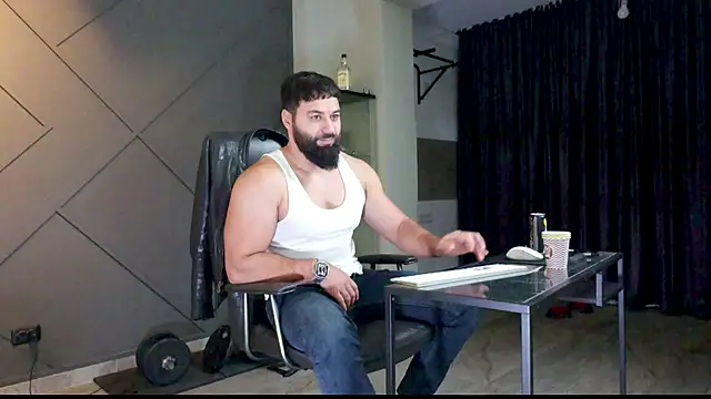 mattmasterss online show from January 6, 2025, 4:04 am