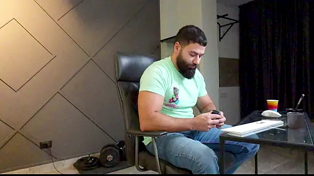 mattmasterss online show from January 23, 2025, 4:30 am