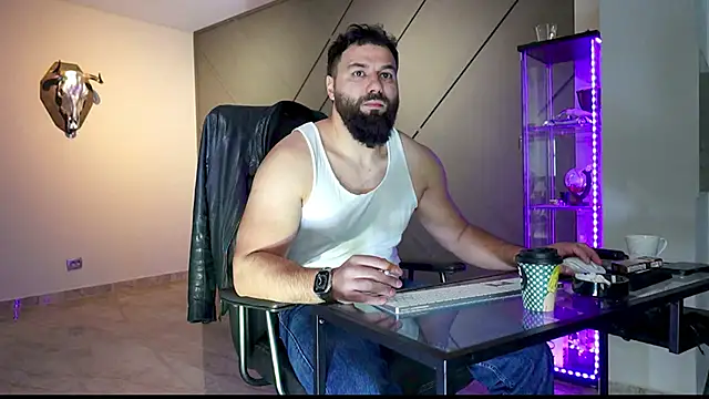 mattmasterss online show from March 13, 2025, 8:37 am