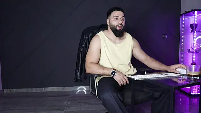 mattmasterss online show from April 13, 2026, 10:59 pm