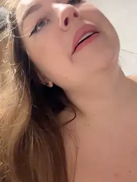 Lady MiaOlson online show from September 20, 2025, 12:44 am