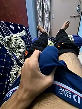 Yours1311 online show from November 12, 2025, 12:38 pm