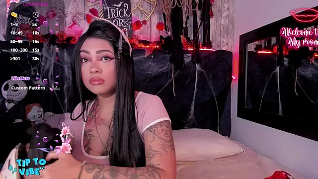 Neko Misaki online show from November 1, 2025, 11:45 am