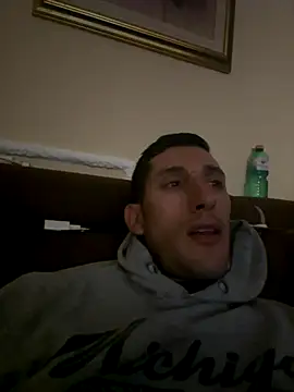 Gionnytav online show from November 15, 2025, 7:43 pm