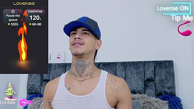 JAYCOB00 online show from December 30, 2024, 9:19 pm