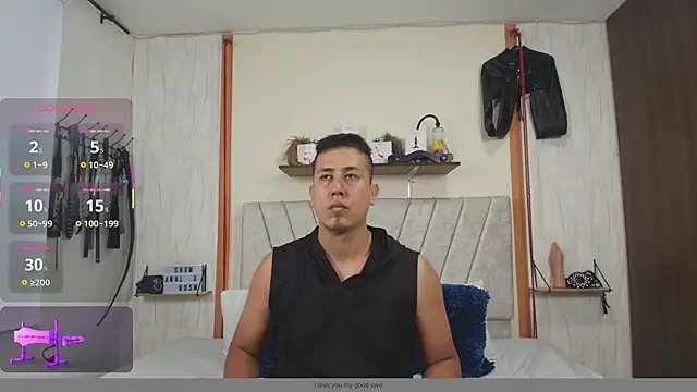 Liana Asaff online show from September 22, 2025, 11:07 pm