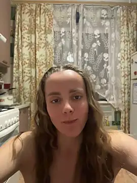 Snapshot of AlisaKissss chatting on May 17, 2026, 7:10 pm AlisaKissss online show from May 17, 2026, 7:10 pm