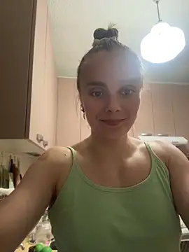 Snapshot of AlisaKissss chatting on May 29, 2026, 7:34 pm AlisaKissss online show from May 29, 2026, 7:34 pm