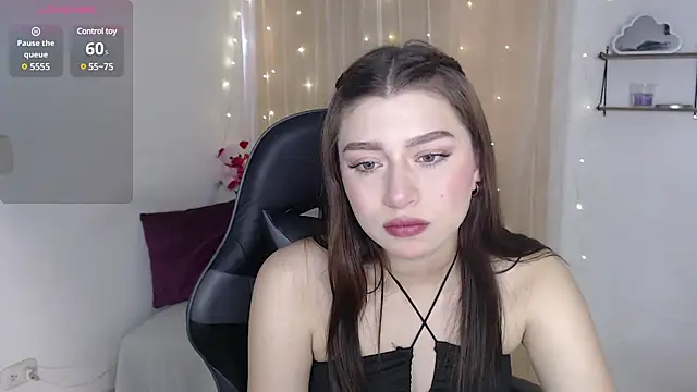 mily thomson b  online show from February 23, 2025, 9:48 pm