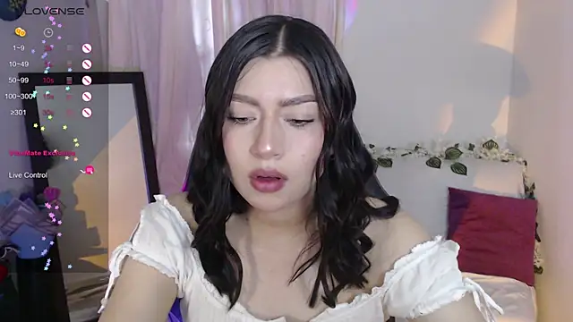 Snapshot of mily_thomson_b_ chatting on April 20, 2026, 10:44 pm mily thomson b online show from April 20, 2026, 10:44 pm