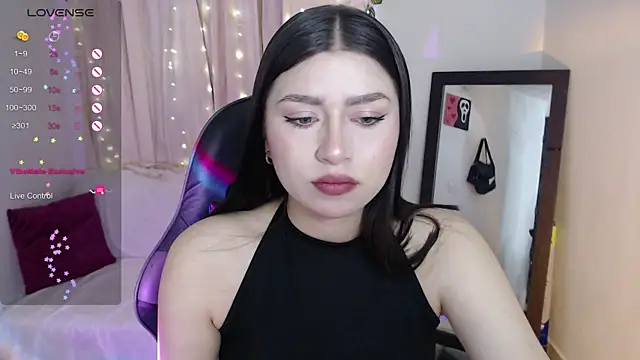 Snapshot of mily_thomson_b_ chatting on April 29, 2026, 11:55 pm mily thomson b online show from April 29, 2026, 11:55 pm