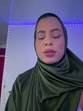 JannaNader12 online show from February 6, 2025, 11:04 pm