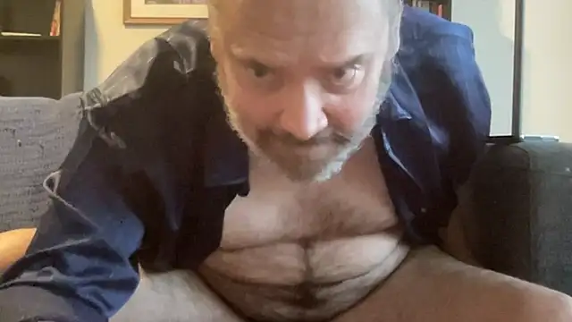 Snapshot of DaddyBob55@xh chatting on October 19, 2025, 7:25 pm DaddyBob55xh online show from October 19, 2025, 7:25 pm