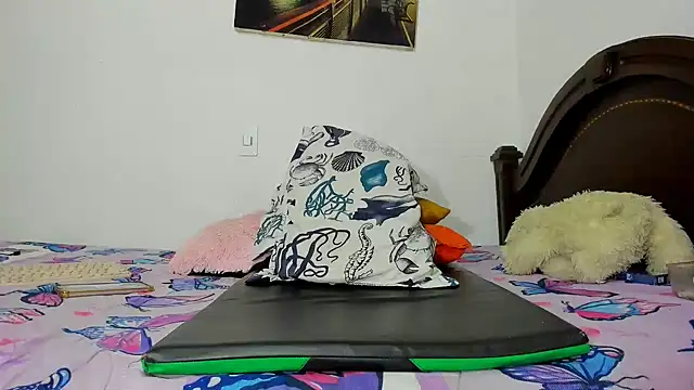 Jhhan234 online show from December 23, 2025, 5:27 am