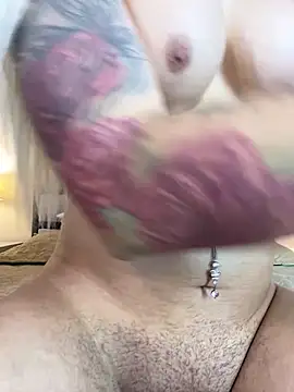 Exotic  XXX online show from April 19, 2026, 9:06 pm