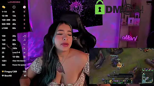 sweetcoralinee online show from March 11, 2025, 5:38 am