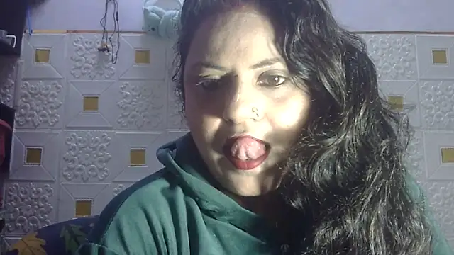 Sexy komolika online show from February 2, 2025, 5:21 am