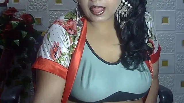 Sexy komolika online show from March 4, 2025, 4:52 pm