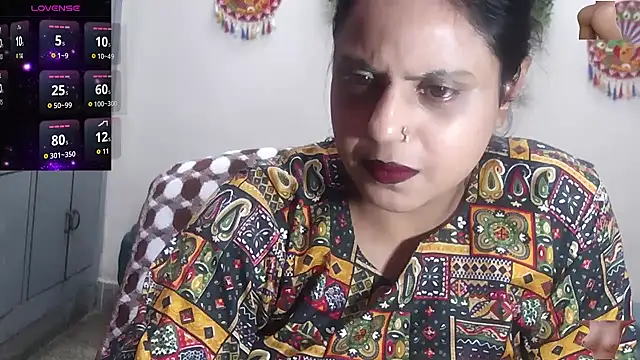 Sexy komolika online show from September 11, 2025, 4:07 pm