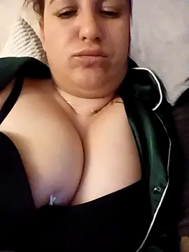 Snapshot of BlackVBarbie chatting on September 8, 2025, 10:20 pm BlackVBarbie online show from September 8, 2025, 10:20 pm