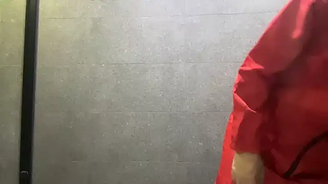 Snapshot of taka32204 chatting on September 22, 2025, 4:31 pm taka32204 online show from September 22, 2025, 4:31 pm