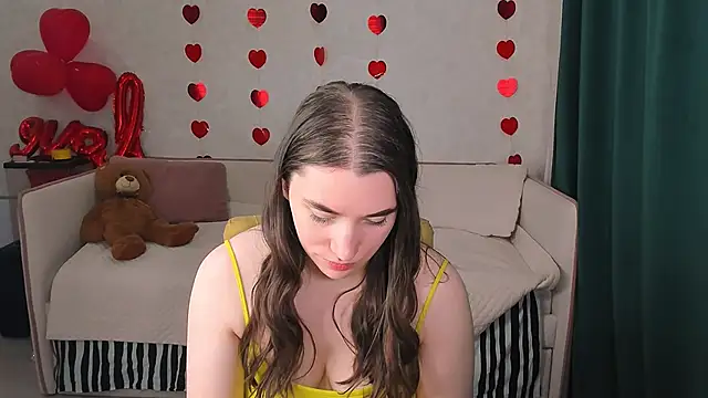 pussyhome2407 online show from February 25, 2025, 7:36 pm