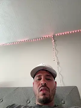 Danypapi online show from April 3, 2026, 4:49 pm