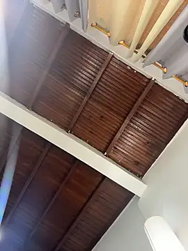 emiss  online show from March 22, 2026, 2:42 pm