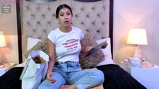 Snapshot of MontVta chatting on September 22, 2025, 12:07 pm MontVta online show from September 22, 2025, 12:07 pm