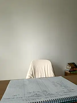 streetdoll online show from September 22, 2025, 7:10 am