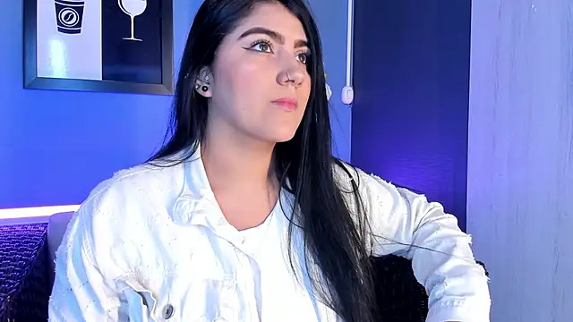 PaulinaDuarte online show from March 14, 2025, 12:07 pm
