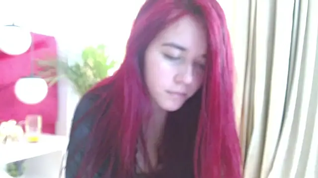 Snapshot of Sophie_ponce chatting on April 18, 2026, 9:37 pm Sophie ponce online show from April 18, 2026, 9:37 pm