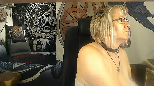 TittenMichelle online show from September 19, 2025, 6:59 am