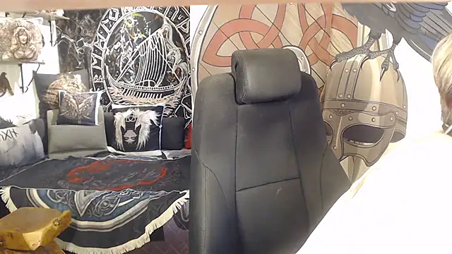 TittenMichelle online show from April 20, 2026, 6:05 am