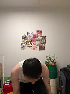 Eric246 online show from April 4, 2026, 12:02 pm