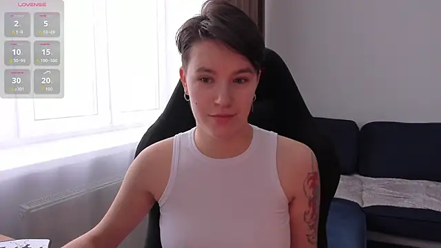 JessieFlower online show from December 19, 2025, 8:43 am