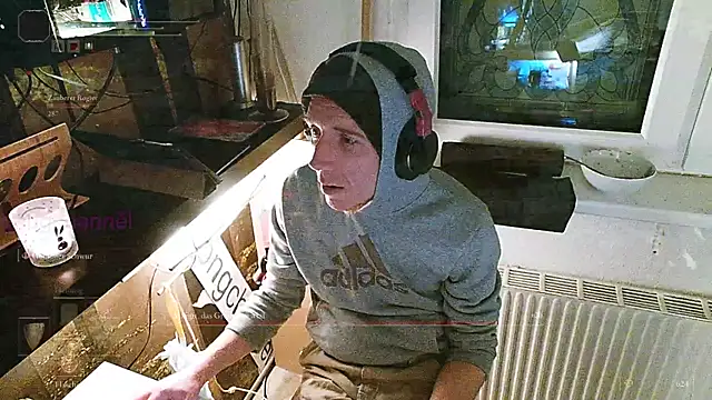 Snapshot of BongChannel chatting on January 4, 2025, 8:16 pm BongChannel online show from January 4, 2025, 8:16 pm